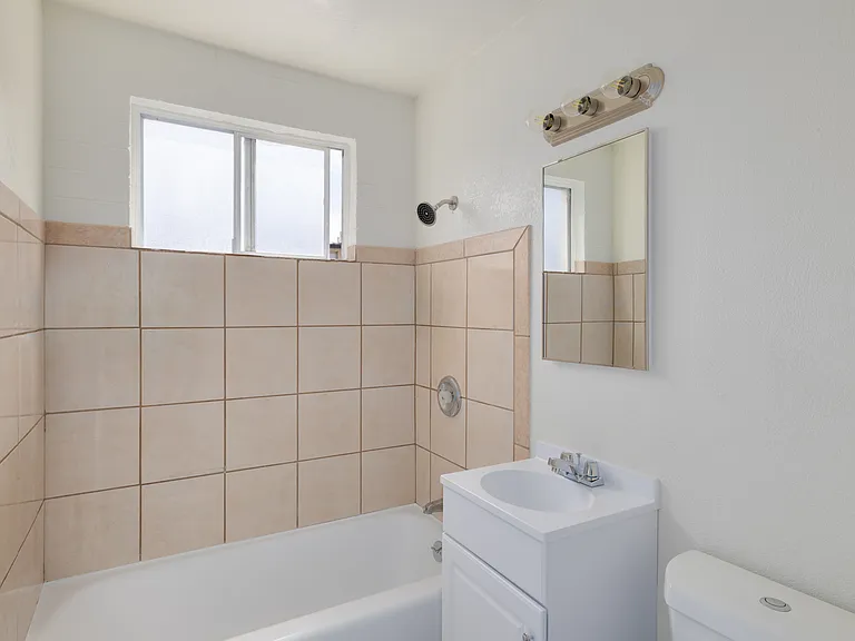 Mountain Vista Apartments — Photo 12