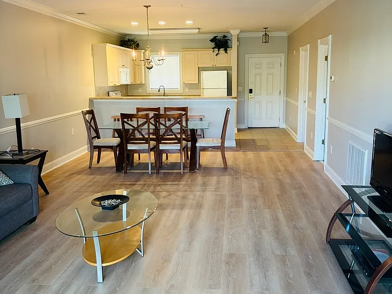 4828 Magnolia Lake Dr #203 — Photo 2