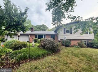 10 Saint Andrews Rd, Severna Park, MD 21146