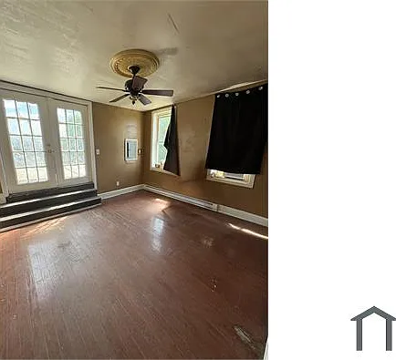 916 W Huntingdon St #3 — Photo 2