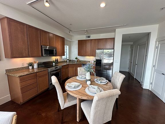 5th image of 925 The Alameda Unit 101