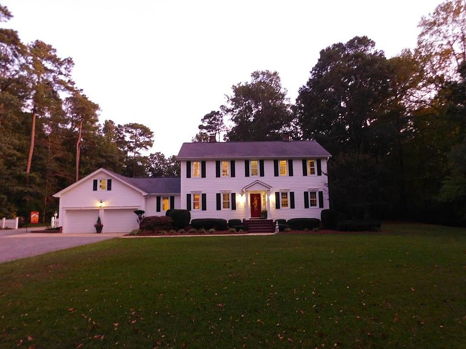 1st image of 534 Parkwood Ln