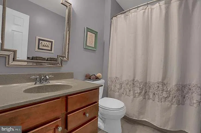 4 bed, 1920 sqft, $2,700 — Photo 4