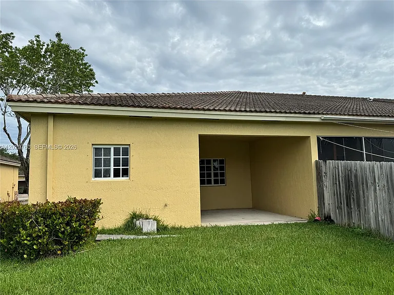 3384 NE 11th Dr — Photo 15