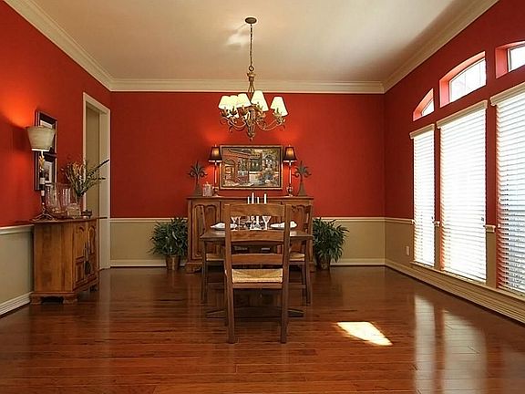 4th image of 14119 Bloomingdale Manor Dr