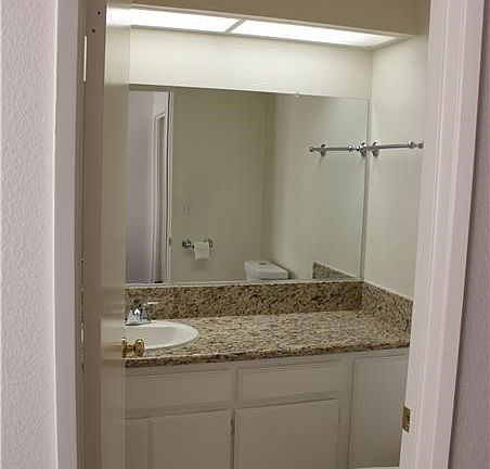 4th image of 128 N Moore Ave APT C