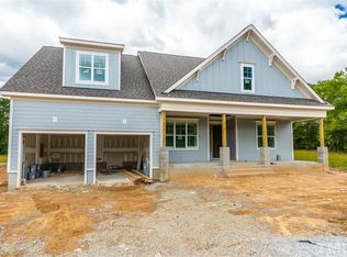 5304 Mabe Dr, Holly Springs, NC 27540