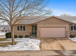 3316 Rosehill Pl, La Crosse, WI 54601