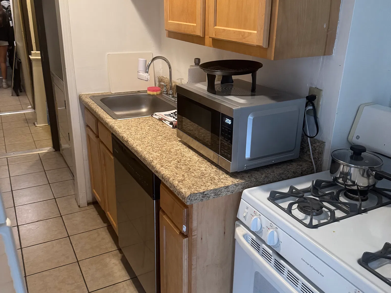 5 bed, $4,500 — Photo 3
