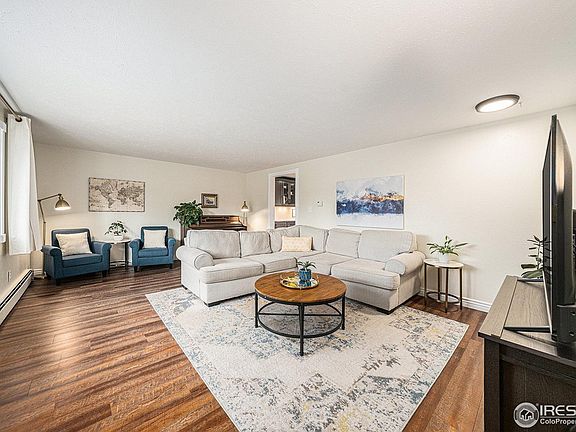 3rd image of 2316 Estrella Ave