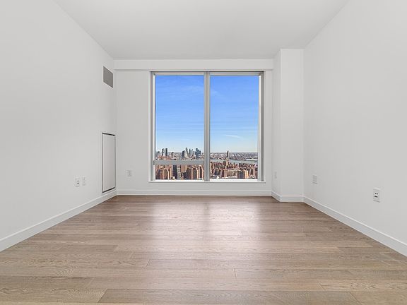 5th image of 252 South St #42F