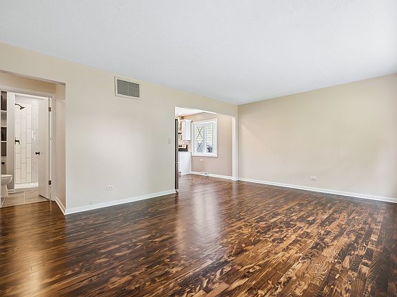 4th image of 529 N 2nd Ave