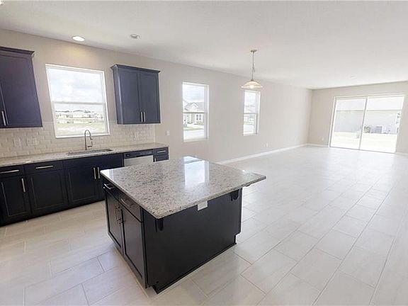 5th image of 3329 Sagebrush St