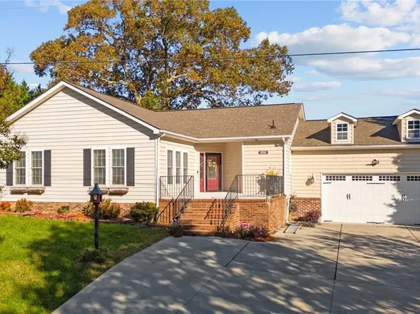 6581 Reidsville Rd, Belews Creek, NC 27009