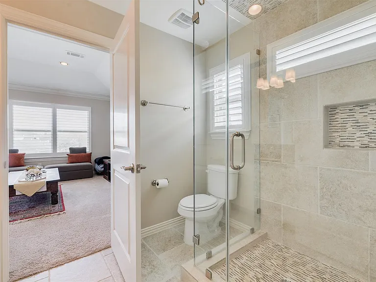 1826 Jade Hollow Ln — Photo 30