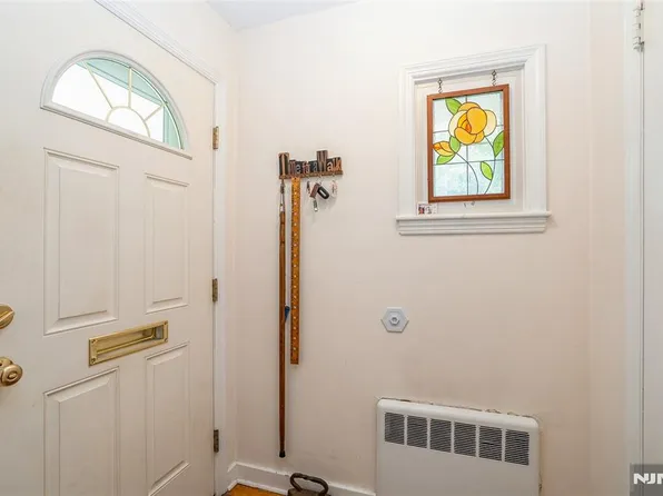 256 Cambridge Ave, Englewood, NJ 07631