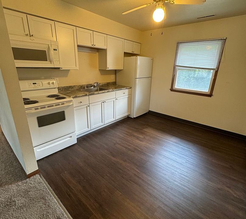 1st image of 917 E Iowa Ave APT 4