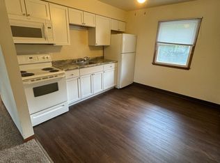 917 E Iowa Ave APT 4, Indianola, IA 50125