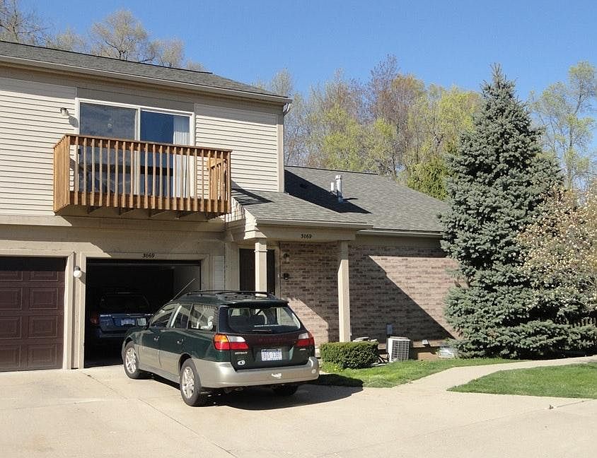 Front Entrance & Garage