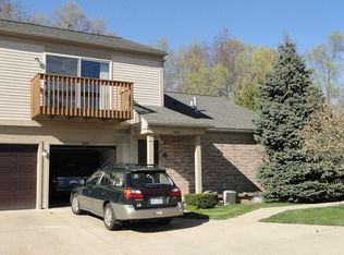 3069 Forest Creek Ct, Ann Arbor, MI 48108