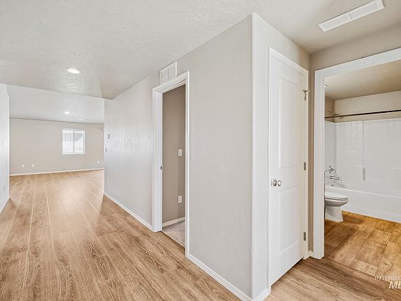 4th image of 11452 Catalin Dr