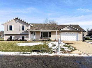 68940 Wild Rose Rd, New Paris, IN 46553