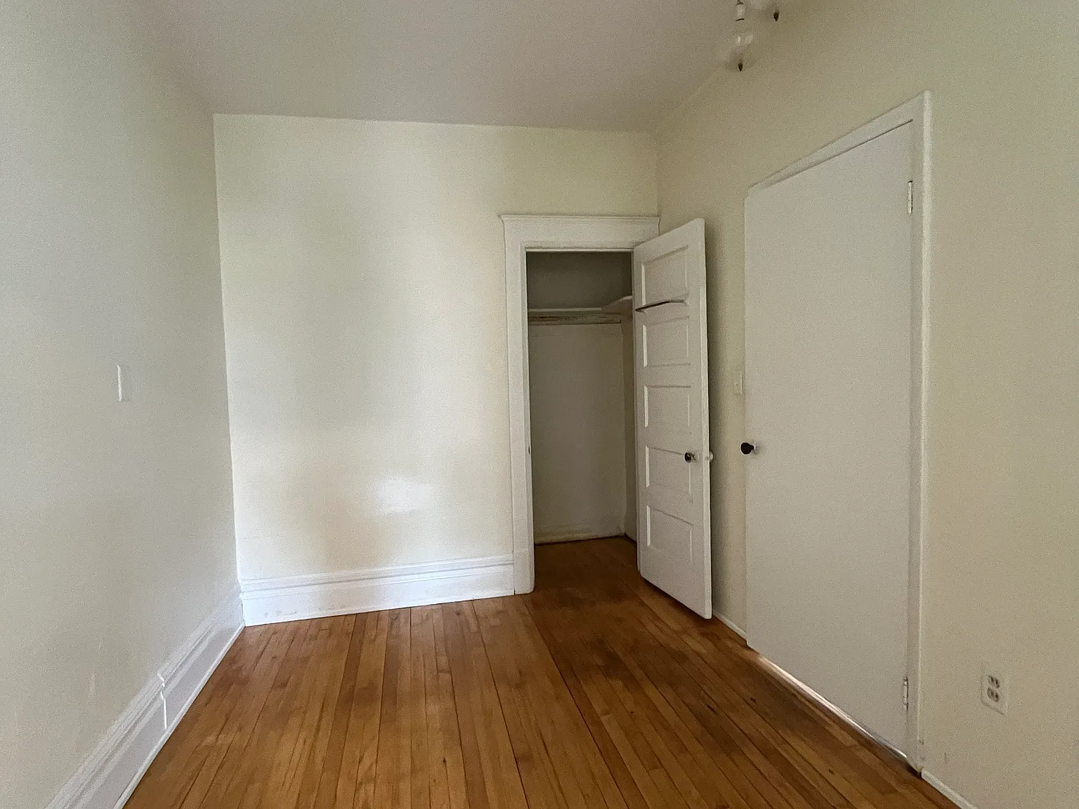 1 bed, 550 sqft, $1,225 — Photo 4
