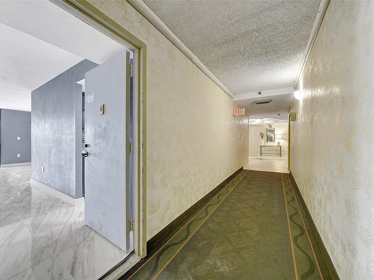 1100 Saint Charles Pl #708 — Photo 36