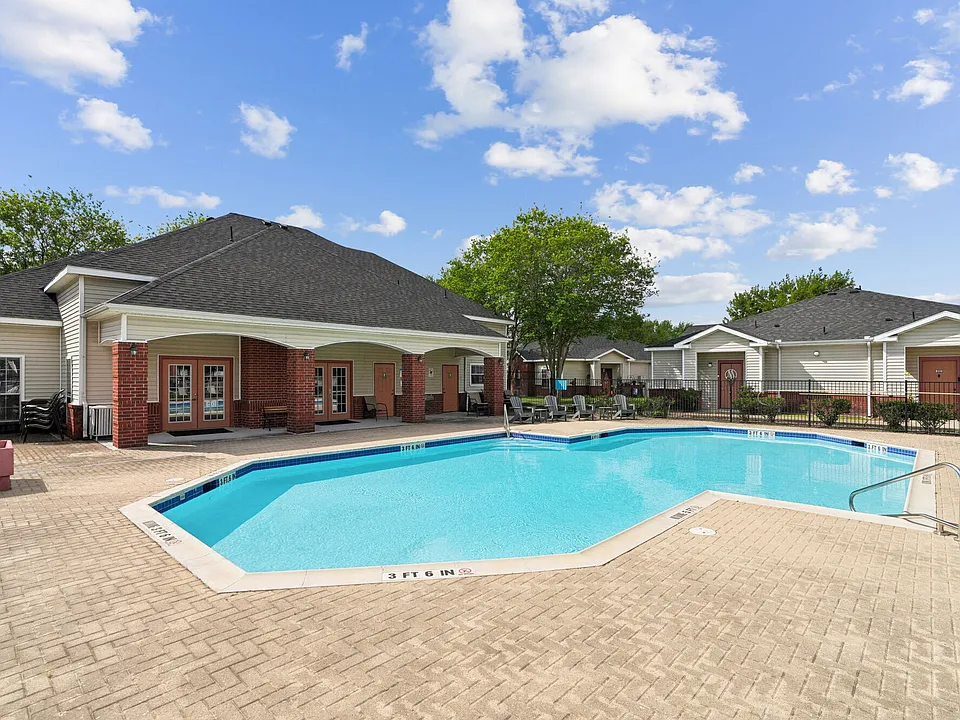 Laurel Point Senior