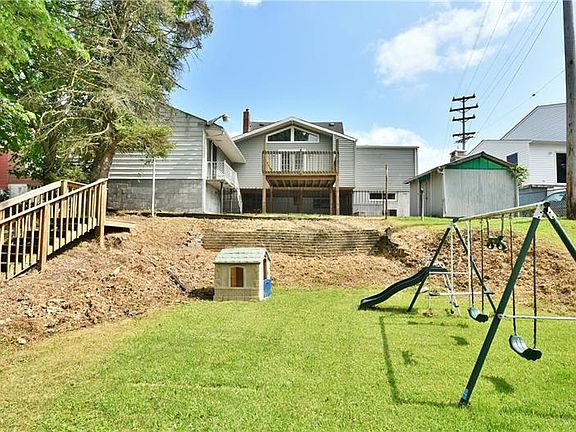 2nd image of 655 Riverview Dr