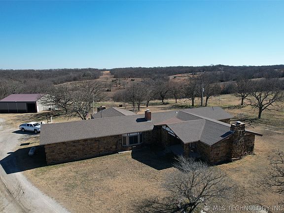 2nd image of 9520 N 160th Rd