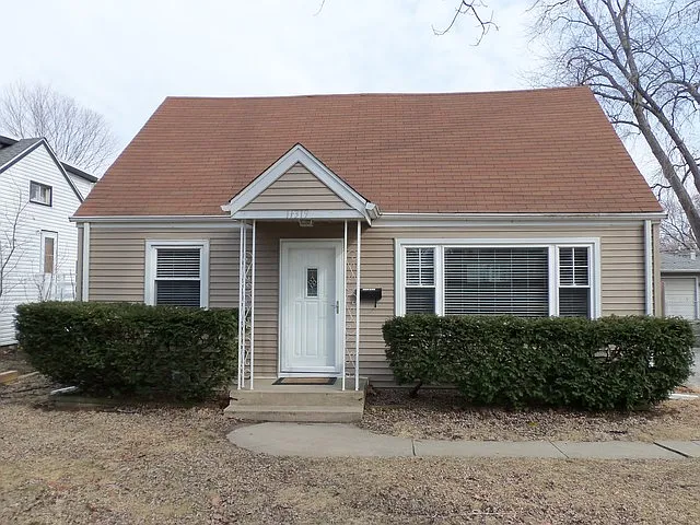 11319 S Normandy Ave photo 1