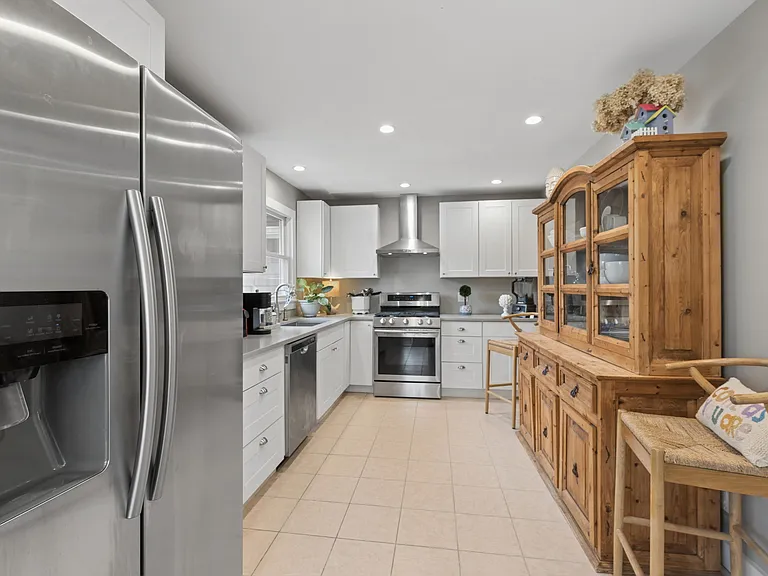 6 Lincoln Ave — Photo 11