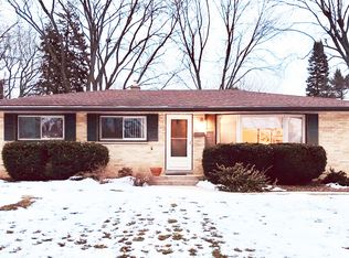 5304 Millbank Rd, Greendale, WI 53129