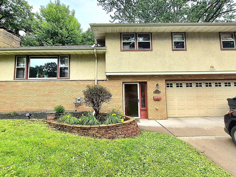 6821 Humboldt Ave S — Photo 1