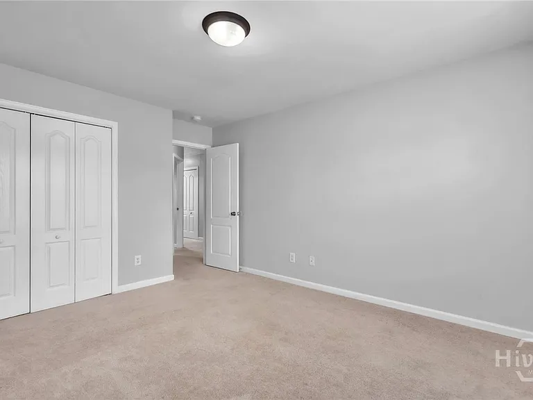 120 Cromer St — Photo 19