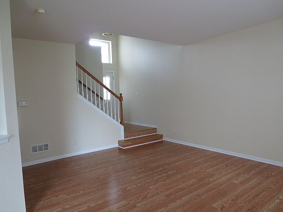 2nd image of 24904 W Franklin Ln
