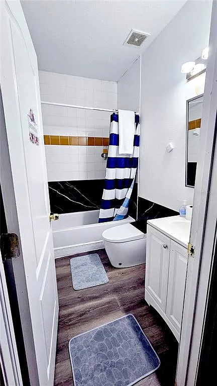 4 bed, 2.0 bath, 1196 sqft, $3,000 — Photo 3