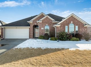 5000 Spring Hill Dr, Wichita Falls, TX 76310