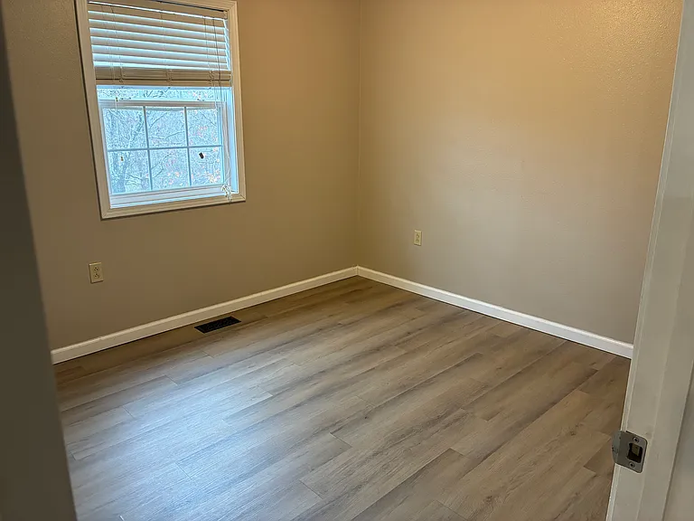 23201 Topo Dr — Photo 13