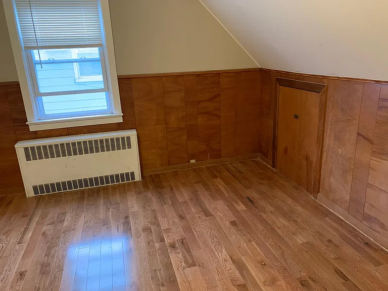 244 Frank Ave — Photo 8