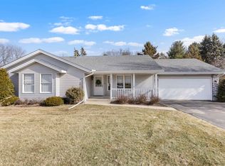 1872 S Trainer Rd, Rockford, IL 61108