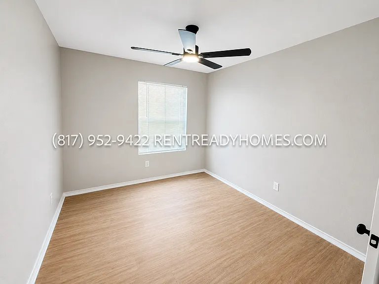 3405 Plantation Ln — Photo 13