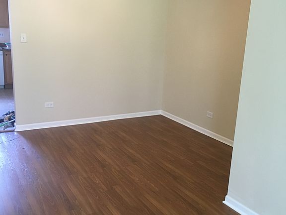 4th image of 9360 Bay Colony Dr #1