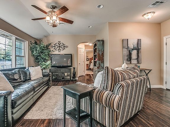 4th image of 2237 Ashley Dr