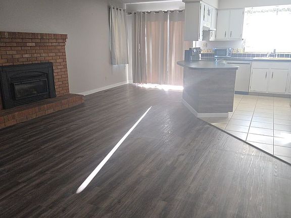 2nd image of 5 Valley View Dr #7