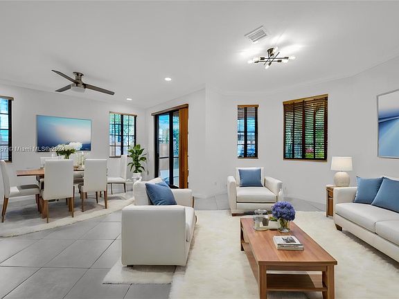 3rd image of 2742 Kinsington Cir #24-1