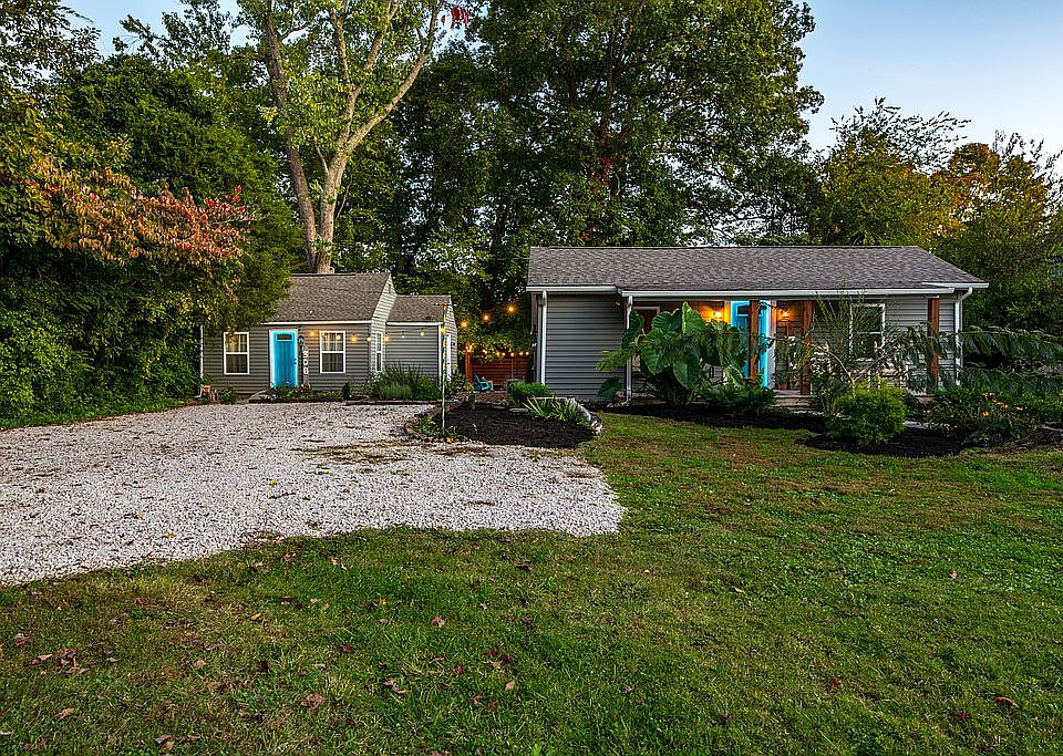1st image of 304 Watauga Dr