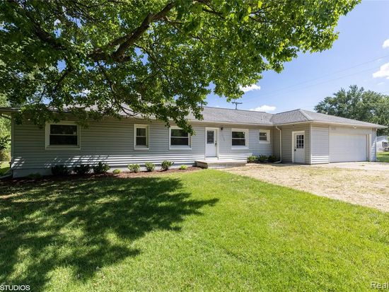 19820 Doris St Livonia Mi 48152 Zillow