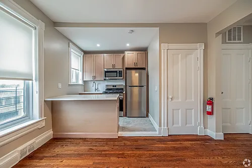 62 Linden Ave Photo 1
